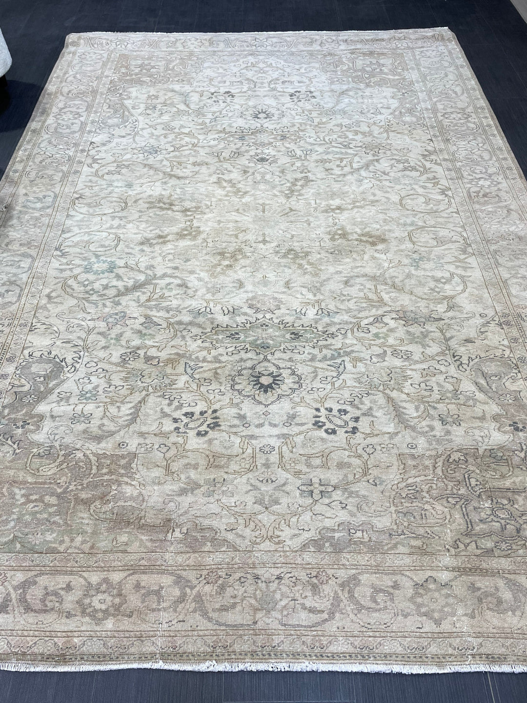 Rust Turkish Oushak Rug 6' 4" x 9' 3" Hand-Knotted view 9