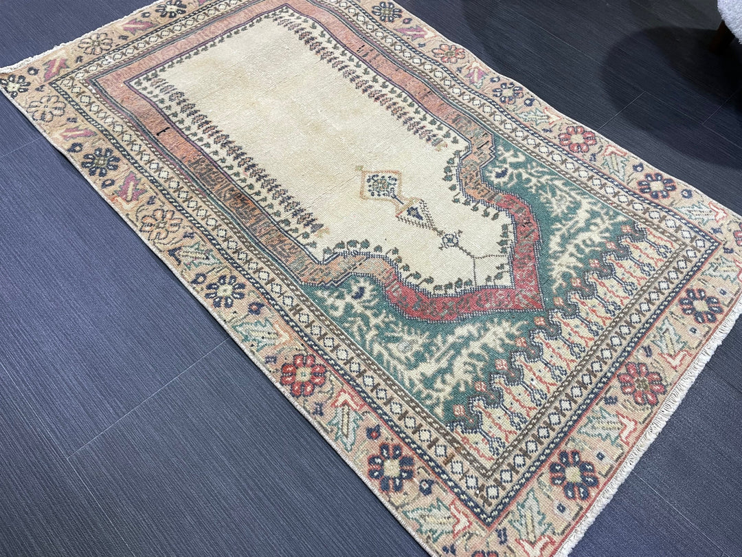 Turkish Oushak Rug 2' 5" x 3' 10" Hand-Knotted