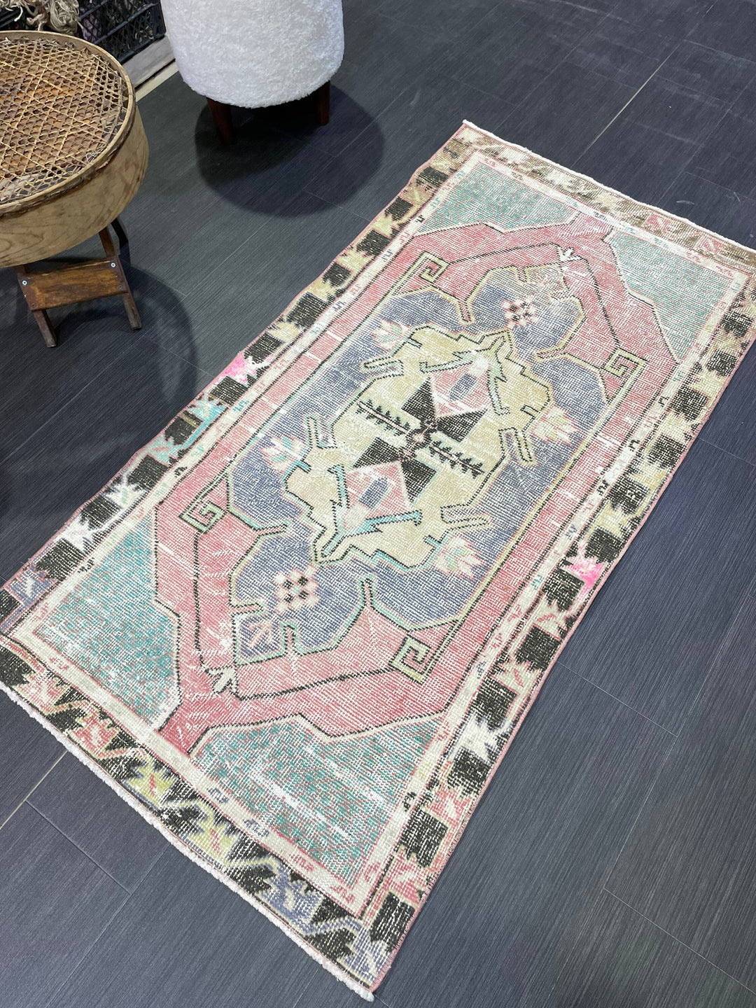 Beige Turkish Oushak Rug 2' 7" x 4' 11" Hand-Knotted | No. WR90169