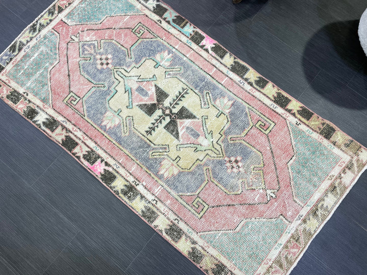 Beige Turkish Oushak Rug 2' 7" x 4' 11" Hand-Knotted | No. WR90169