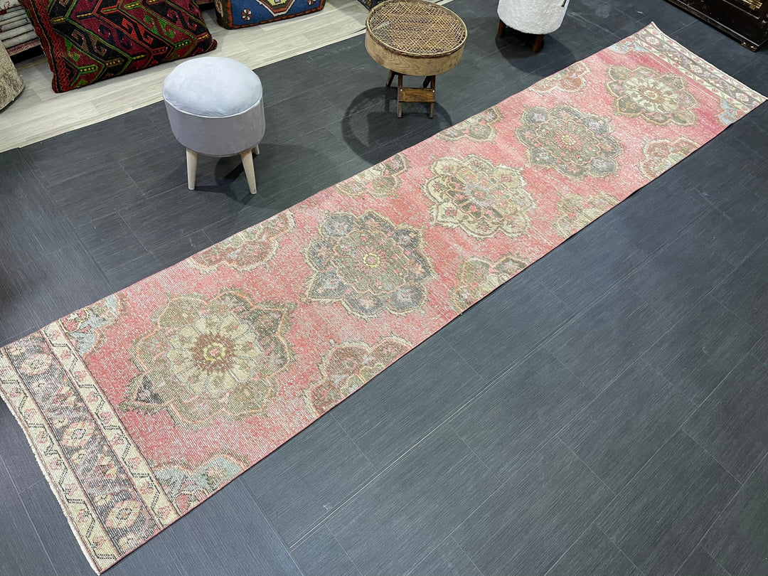 Turkish Runner Rug 2' 8" x 12' 6" Hand-Knotted detail