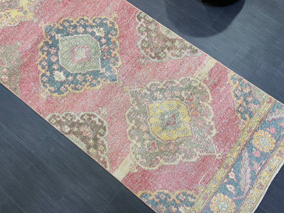 Turkish Runner Rug 2' 9" x 12' 8" Hand-Knotted texture