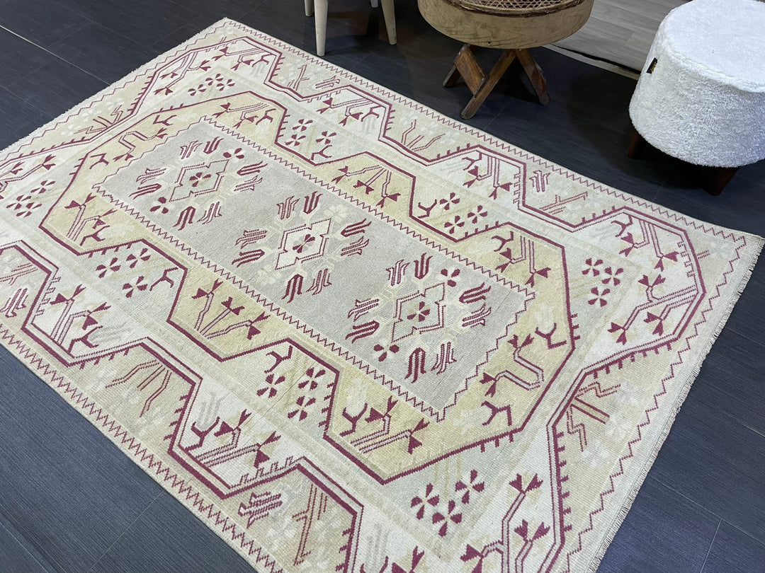 Muted Runner Rug 4' x 5' 11" - No. WR49870