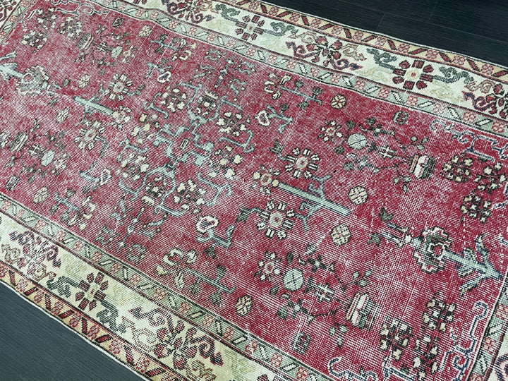 Beige Turkish Runner Rug 3' 8" x 7' Hand-Knotted pattern