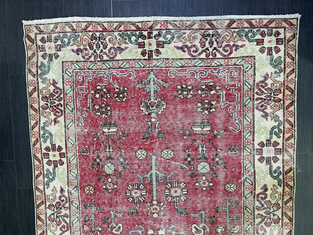Beige Turkish Runner Rug 3' 8" x 7' Hand-Knotted texture