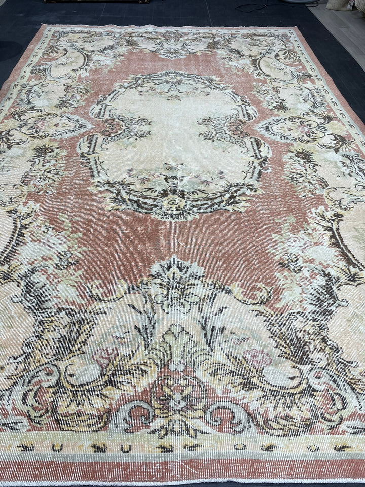 Rust Turkish Oushak Rug 6' 10" x 10' 9" Hand-Knotted detail