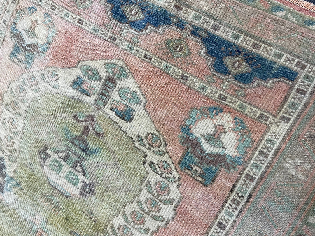 Beige Turkish Runner Rug 3' 1" x 4' 2" Hand-Knotted border