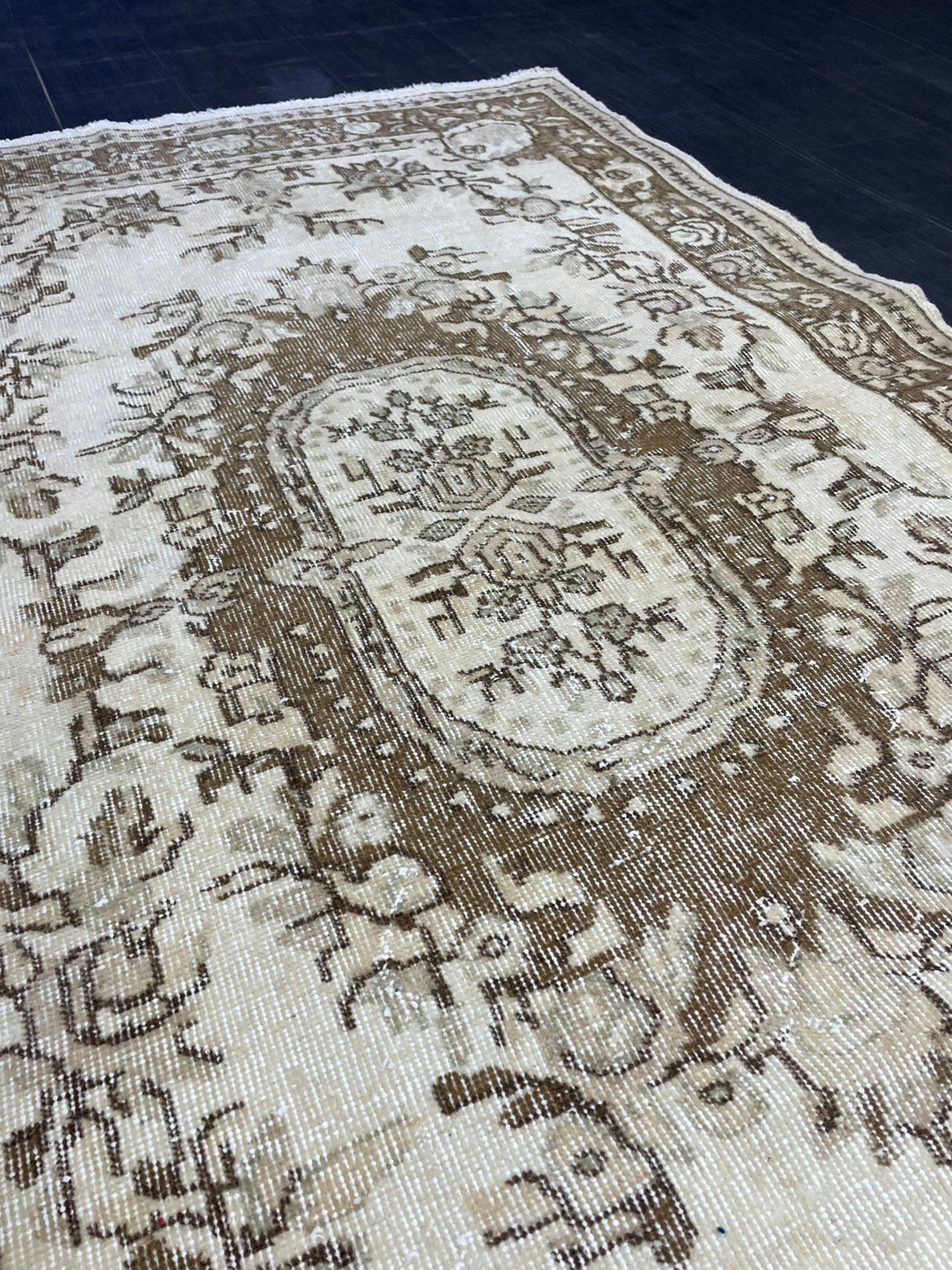 Turkish Runner Rug 3' 11" x 6' 11" Hand-Knotted view 9