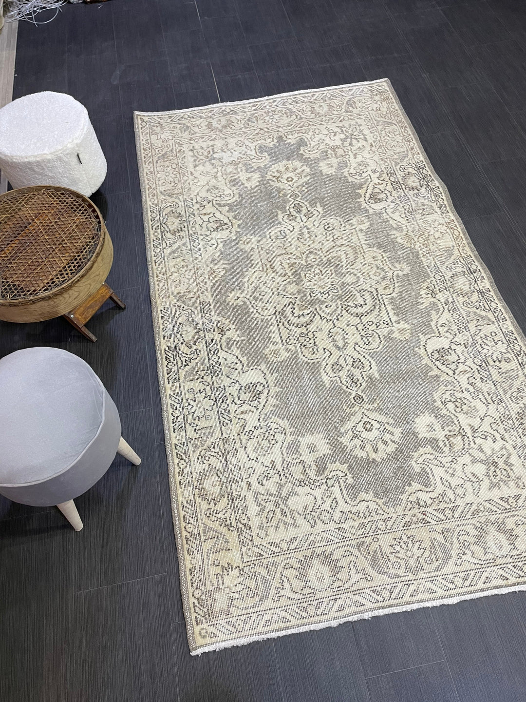 Beige Turkish Runner Rug 3' 11" x 7' 1" Hand-Knotted | No. WR70665