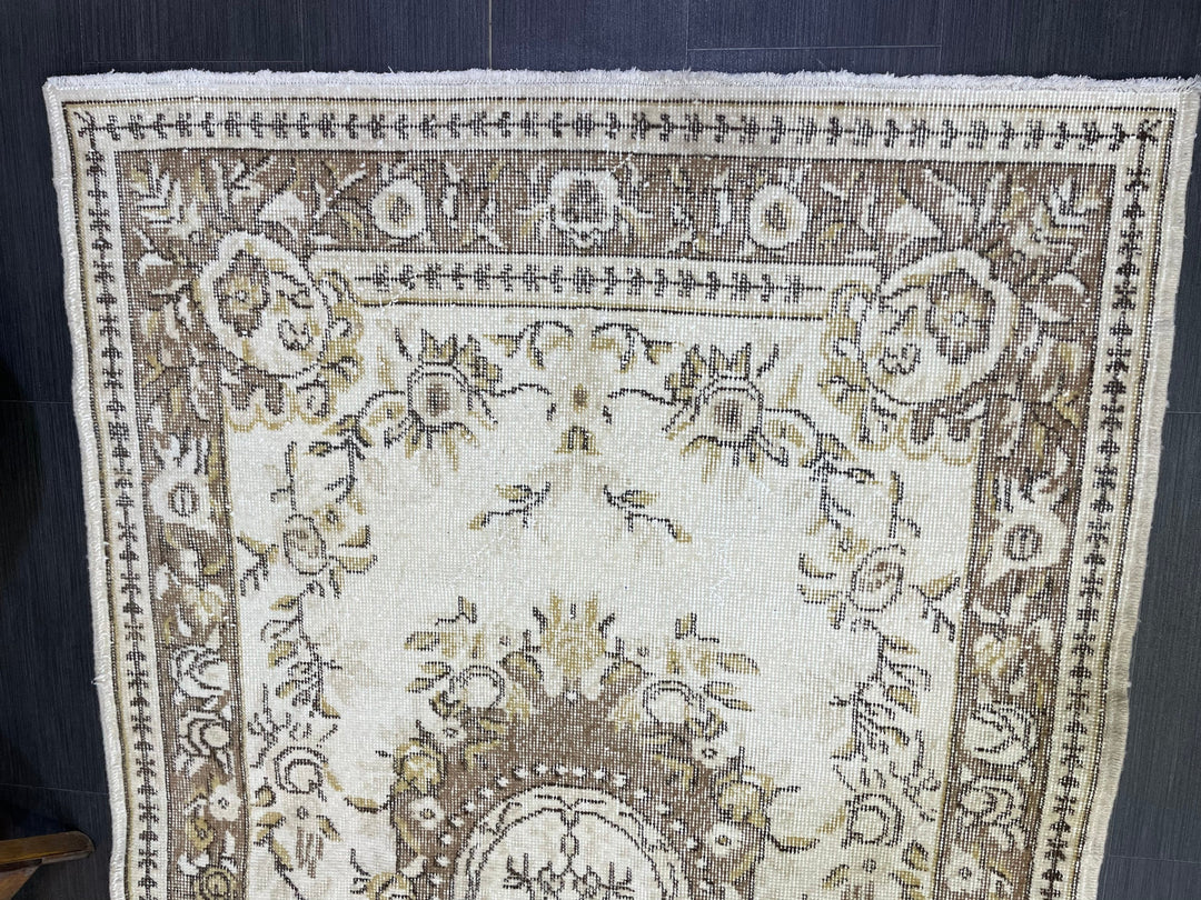 Turkish Runner Rug 3' 11" x 7' Hand-Knotted view
