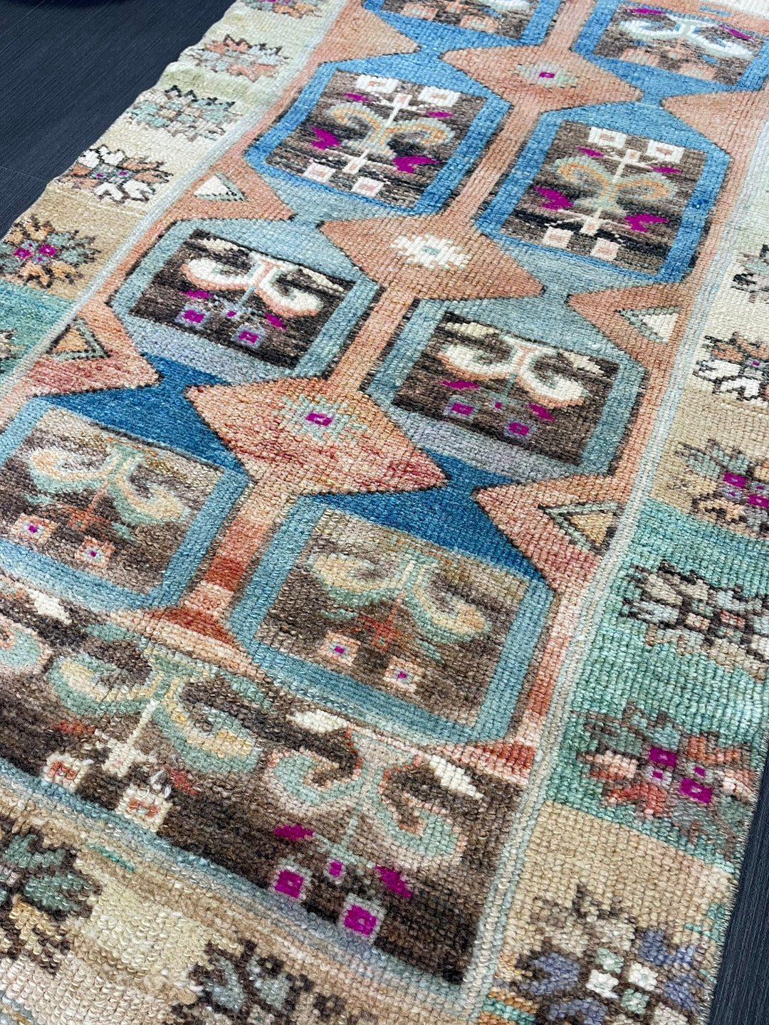Turkish Oushak Rug 2' 6" x 4' 1" Hand-Knotted view