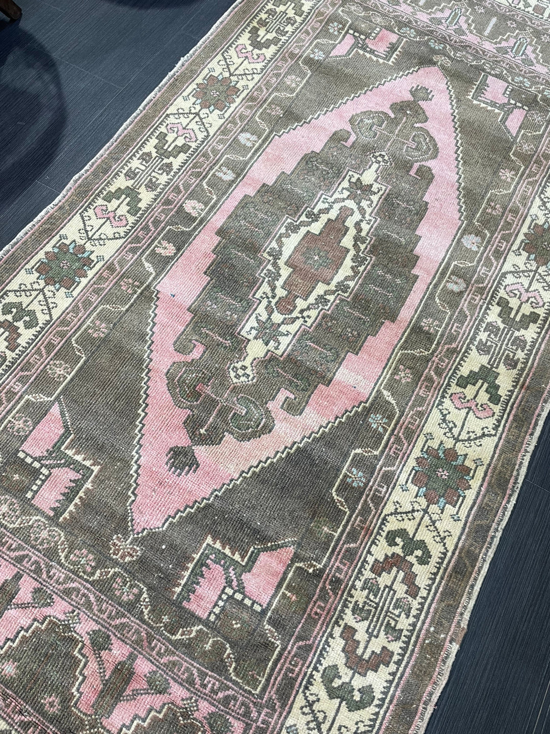 Turkish Oushak Rug 3' 3" x 6' 9" Hand-Knotted close-up