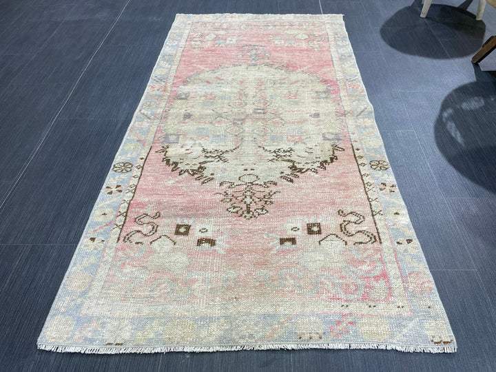 Beige Turkish Oushak Rug 2' 8" x 5' 1" Hand-Knotted view