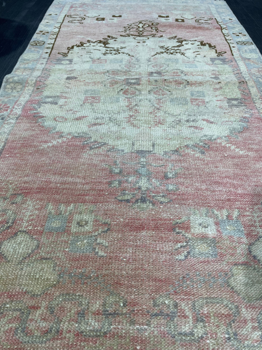 Beige Turkish Oushak Rug 2' 8" x 5' 1" Hand-Knotted reverse