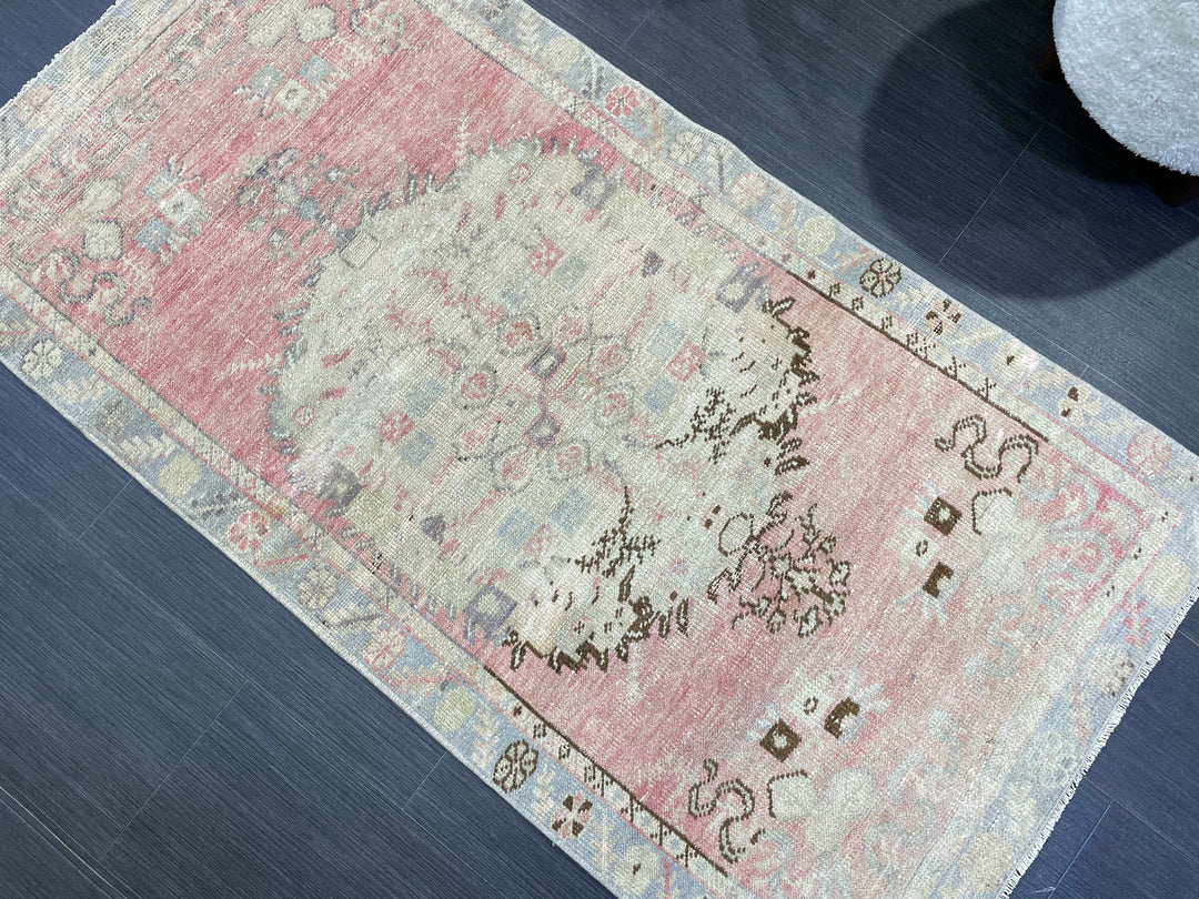 Beige Turkish Oushak Rug 2' 8" x 5' 1" Hand-Knotted view 9