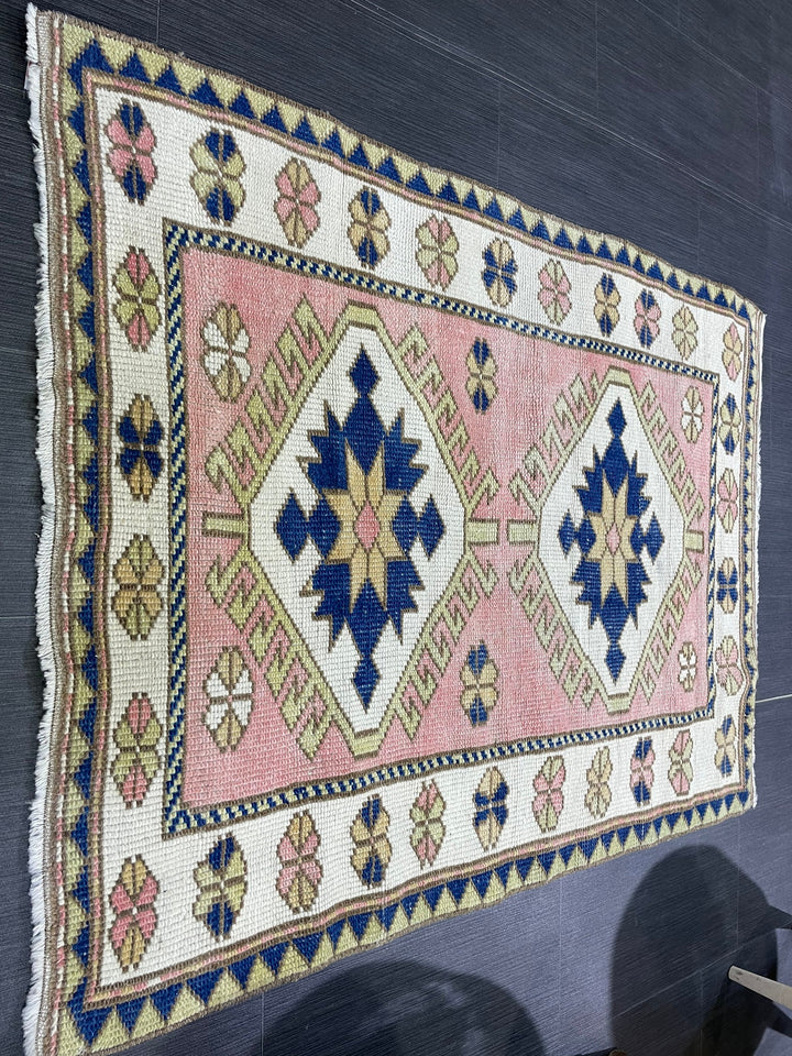 Oushak Oushak Rug 3' 3" x 4' 4" - No. WR99191