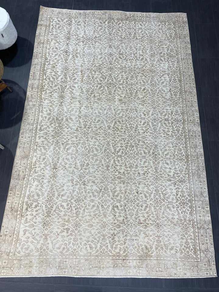 Beige Turkish Oushak Rug 5' 10" x 9' 3" Hand-Knotted view