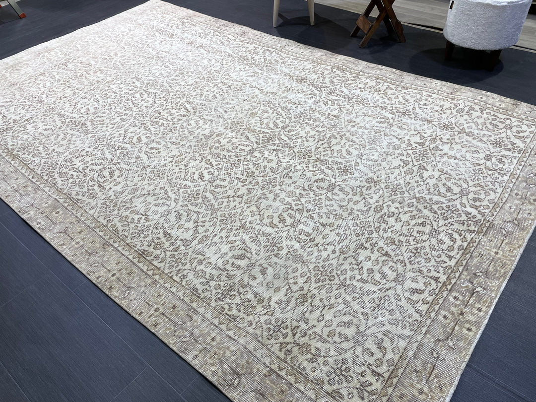 Beige Turkish Oushak Rug 5' 10" x 9' 3" Hand-Knotted