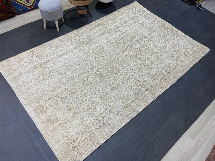 Beige Turkish Oushak Rug 5' 10" x 9' 3" Hand-Knotted field