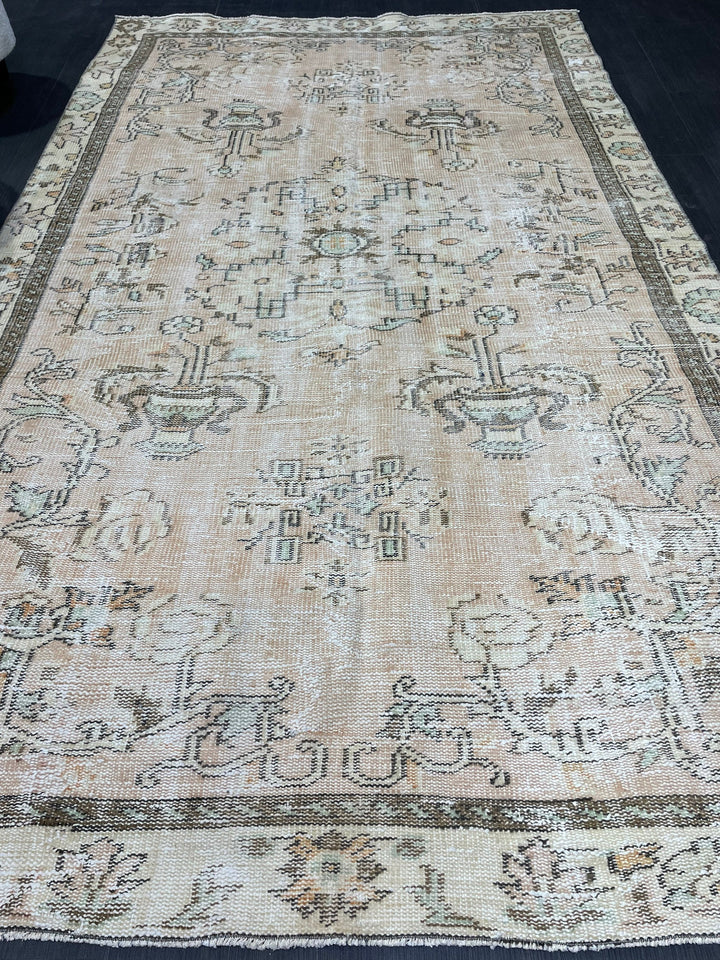 Beige Turkish Oushak Rug 5' 6" x 9' 4" Hand-Knotted | No. WR36549