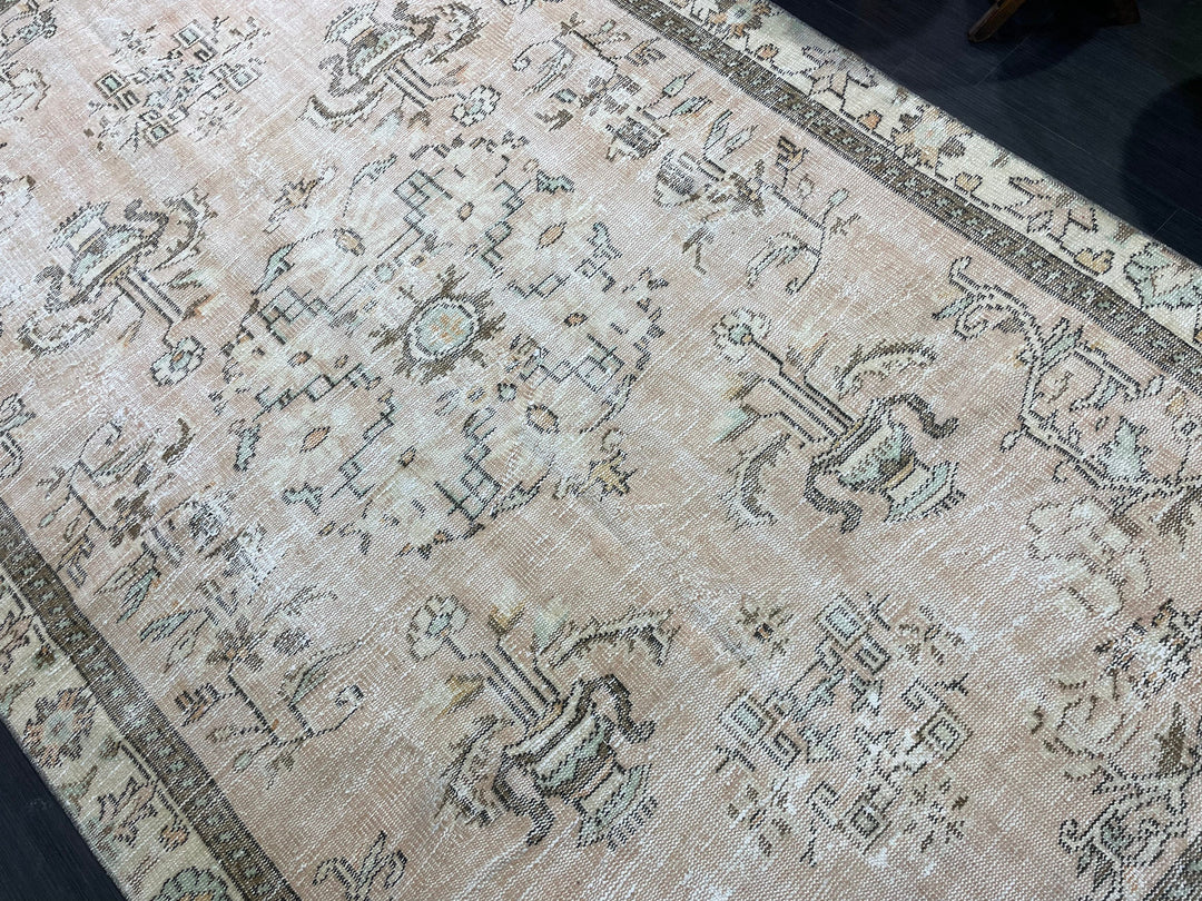 Beige Turkish Oushak Rug 5' 6" x 9' 4" Hand-Knotted | No. WR36549