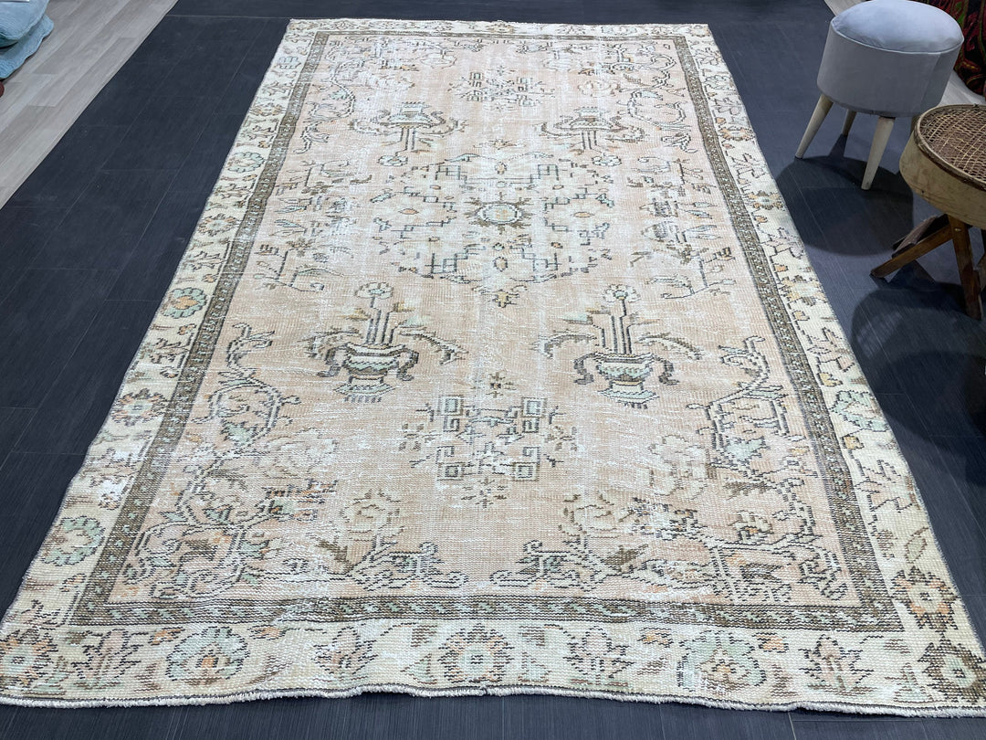 Beige Turkish Oushak Rug 5' 6" x 9' 4" Hand-Knotted | No. WR36549