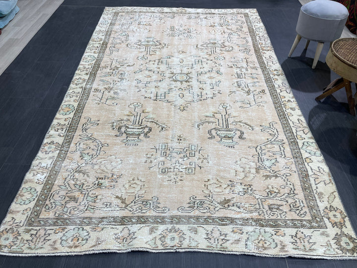 Beige Turkish Oushak Rug 5' 6" x 9' 4" Hand-Knotted | No. WR36549