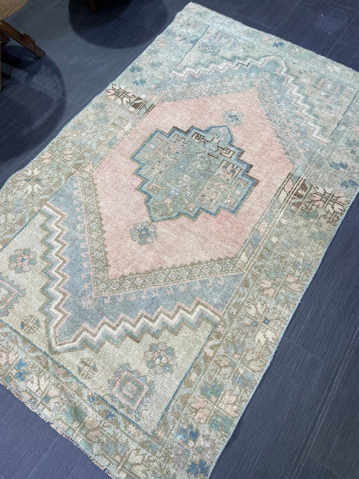 Rust Turkish Oushak Rug 3' 3" x 5' 3" Hand-Knotted border
