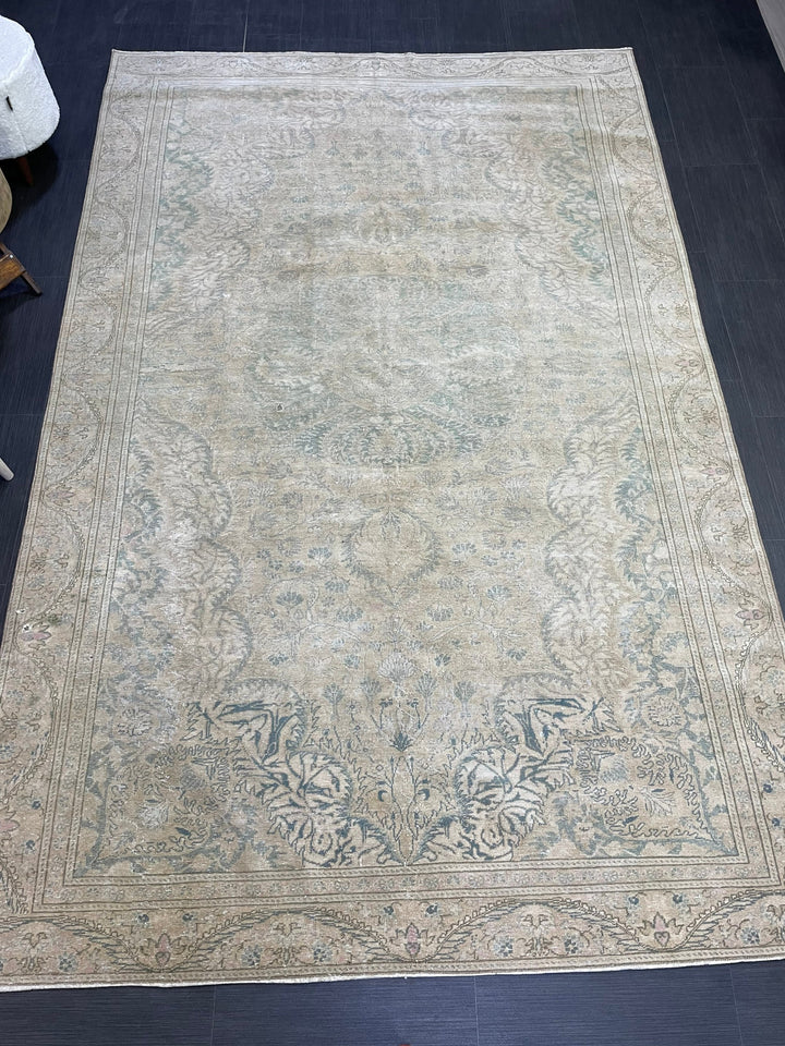 Rust Turkish Oushak Rug 6' 1" x 9' 6" Hand-Knotted pattern