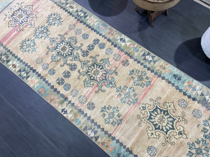 Beige Turkish Runner Rug 3' 1" x 9' Hand-Knotted close-up