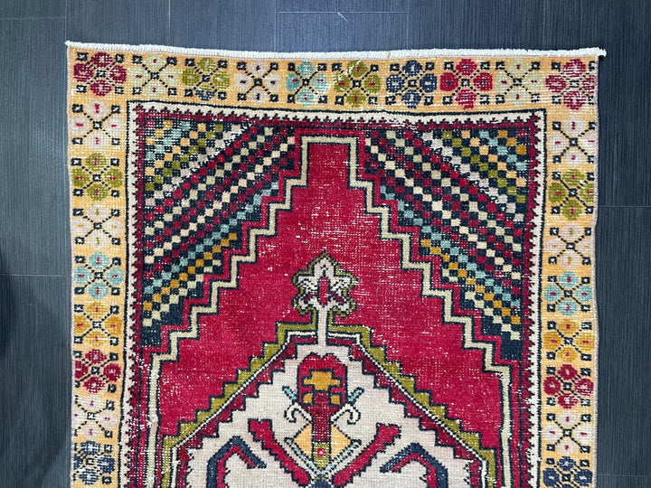 Beige Turkish Oushak Rug 3' 3" x 5' 7" Hand-Knotted close-up