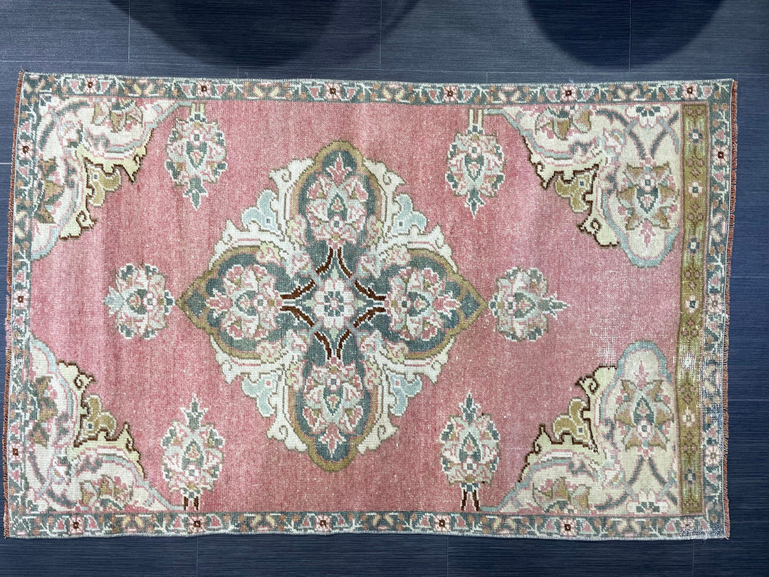 Turkish Oushak Rug 3' x 4' 9" Hand-Knotted detail