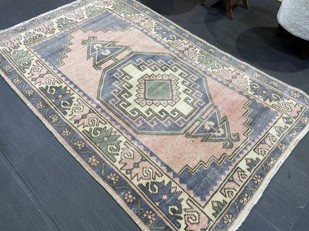 Turkish Oushak Rug 3' 2" x 5' 1" Hand-Knotted