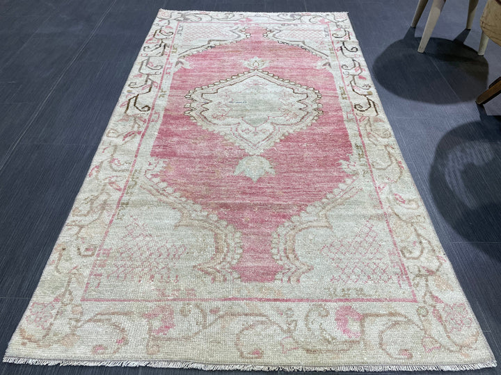 Beige Turkish Oushak Rug 2' 11" x 5' 5" Hand-Knotted field