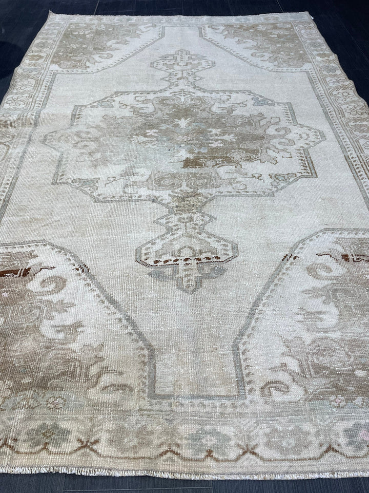 Beige Turkish Oushak Rug 4' 4" x 6' 7" Hand-Knotted view