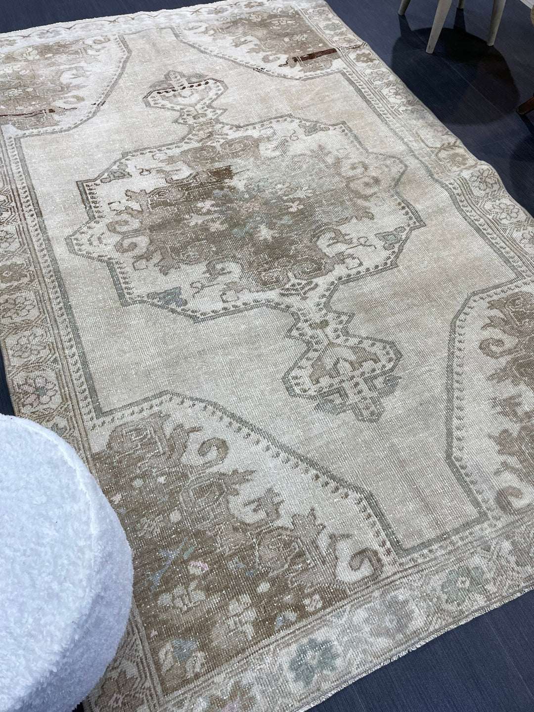 Beige Turkish Oushak Rug 4' 4" x 6' 7" Hand-Knotted reverse