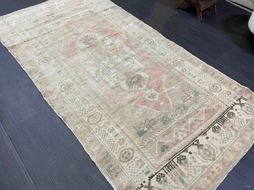 Beige Turkish Oushak Rug 2' 11" x 5' 7" Hand-Knotted