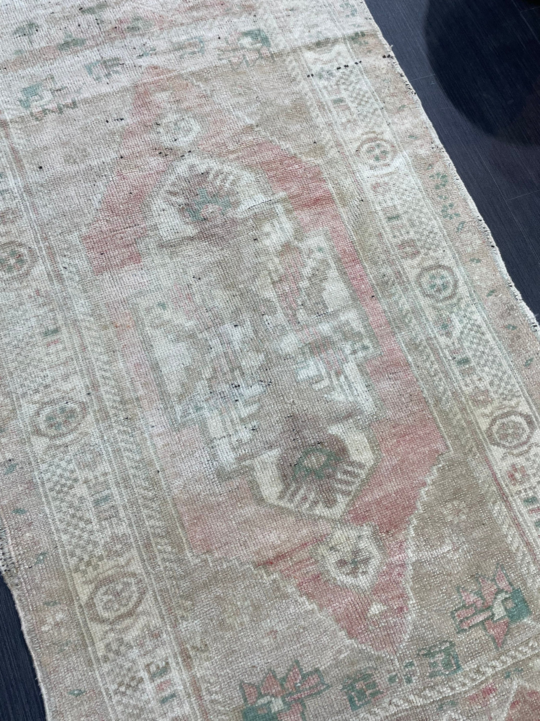 Beige Turkish Oushak Rug 2' 11" x 5' 7" Hand-Knotted view 9