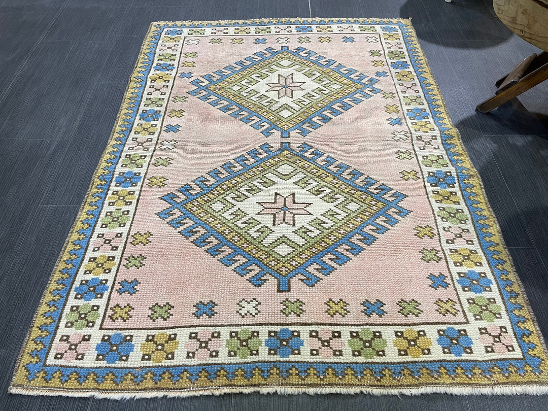 Beige Turkish Runner Rug 3' 3" x 4' 4" Hand-Knotted detail