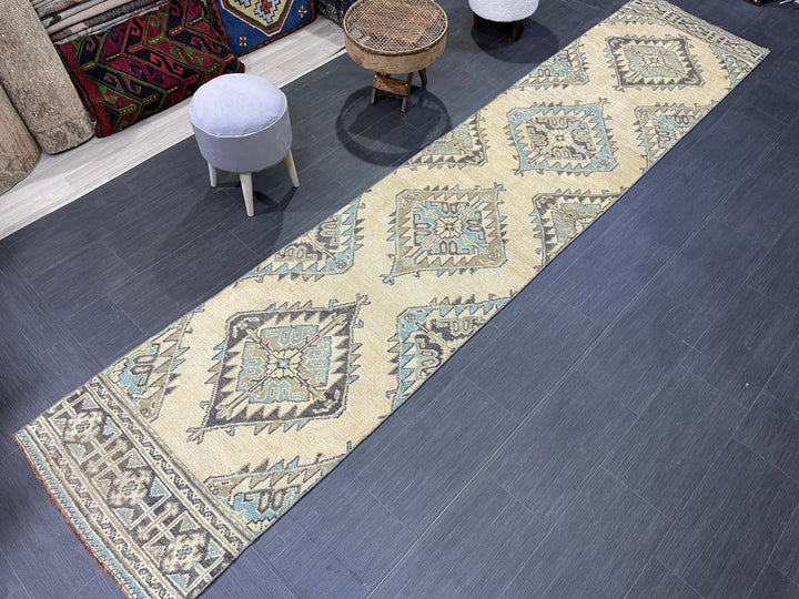 Beige Turkish Runner Rug 2' 7" x 12' 4" Hand-Knotted detail