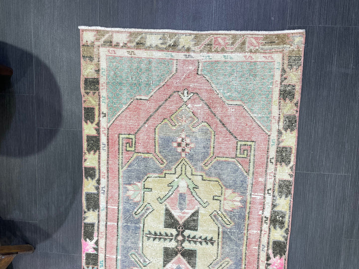 Beige Turkish Oushak Rug 2' 7" x 4' 11" Hand-Knotted | No. WR90169
