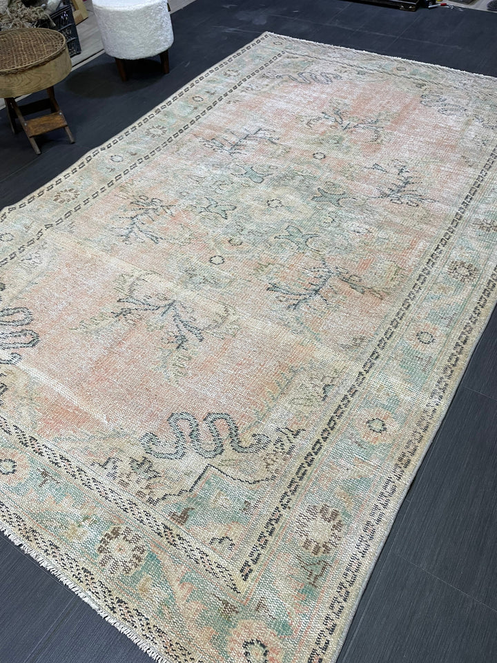 Pink Turkish Oushak Rug 5' 9" x 9' 2" Hand-Knotted detail