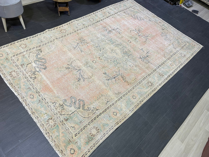 Pink Turkish Oushak Rug 5' 9" x 9' 2" Hand-Knotted texture