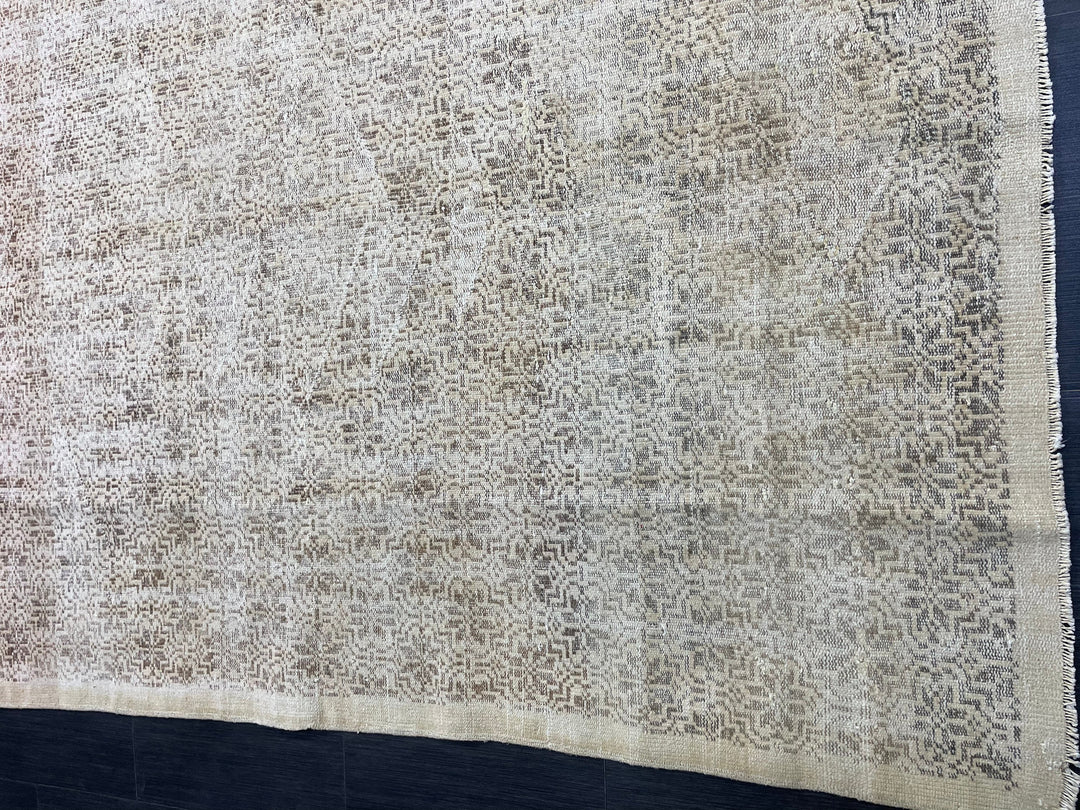Rust Oushak Rug 6' 1" x 8' 11" - No. WR75299