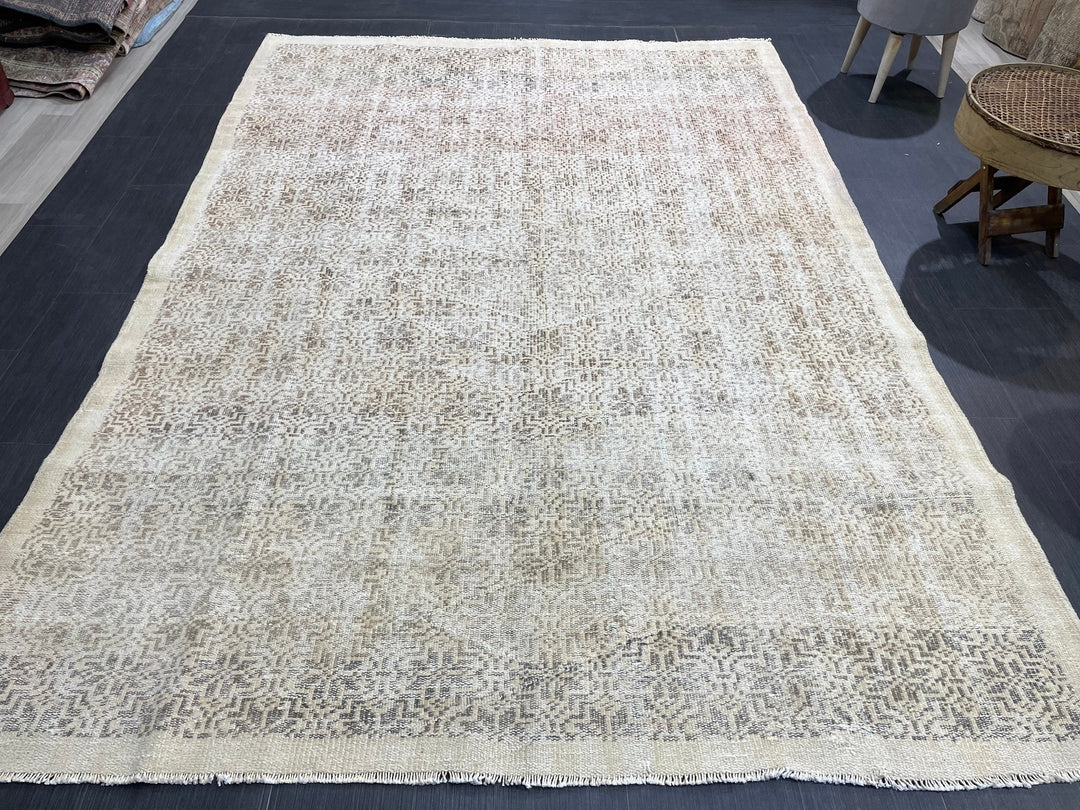 Rust Oushak Rug 6' 1" x 8' 11" - No. WR75299