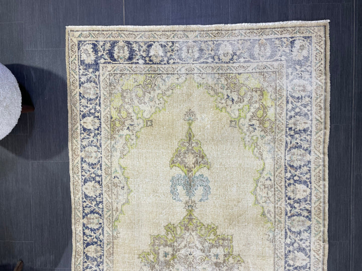 Beige Turkish Oushak Rug 3' 8" x 8' Hand-Knotted texture
