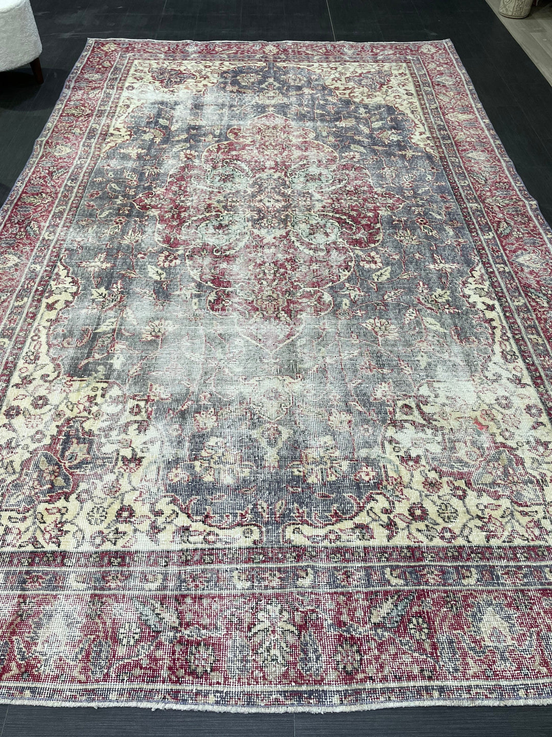 Beige Turkish Oushak Rug 6' 3" x 10' Hand-Knotted pattern