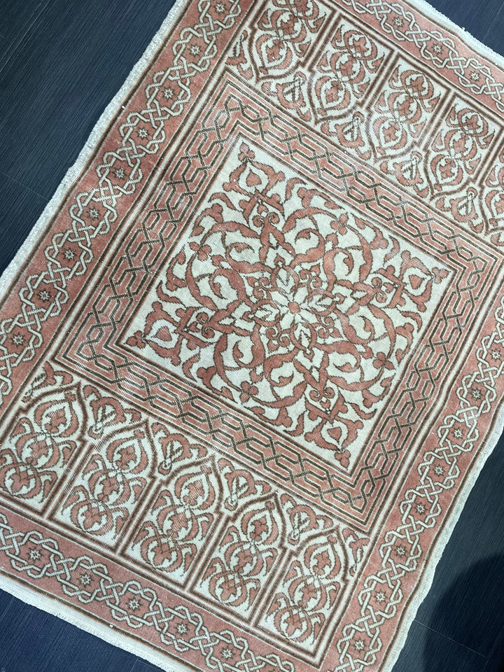 Turkish Oushak Rug 3' 4" x 4' 8" Hand-Knotted texture