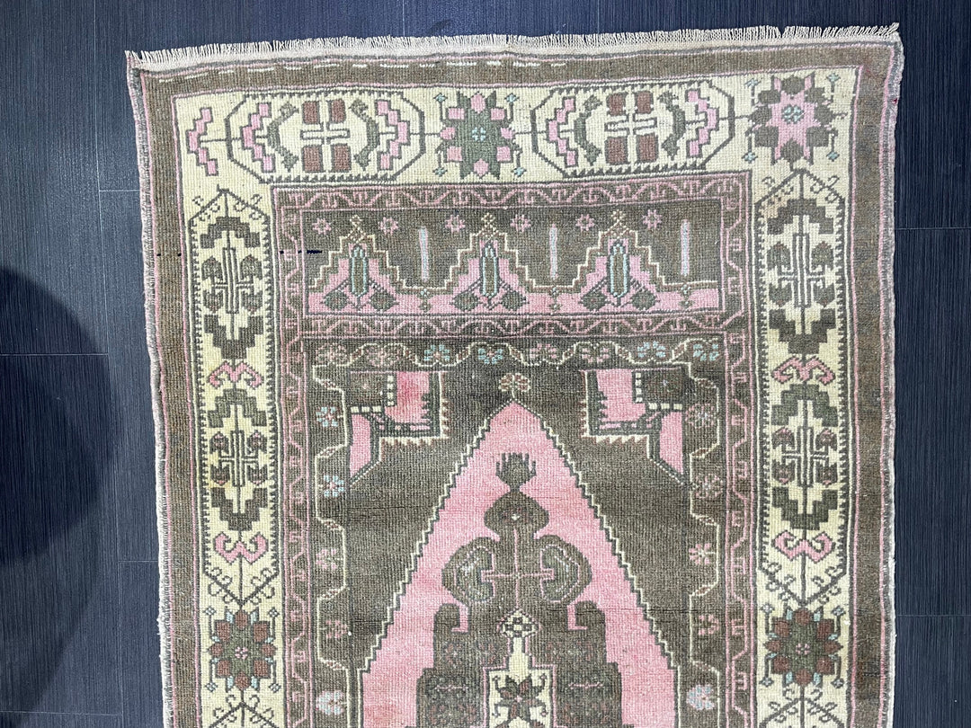 Turkish Oushak Rug 3' 3" x 6' 9" Hand-Knotted field