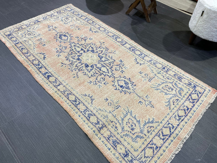 Beige Turkish Runner Rug 2' 8" x 5' 5" Hand-Knotted | No. WR76079